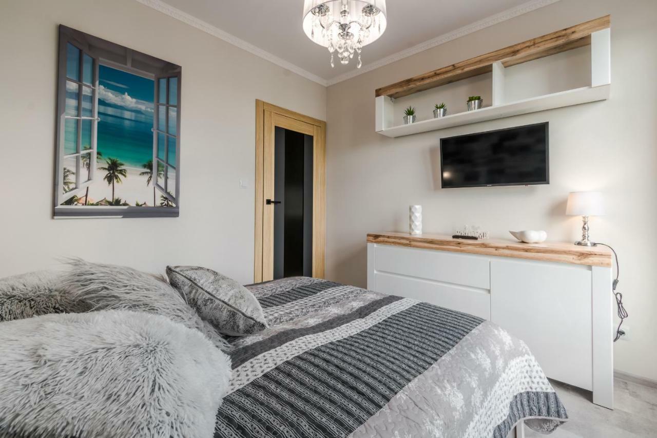 Apartament Aquatower Oliwia & Laura Rekin Reda Extérieur photo